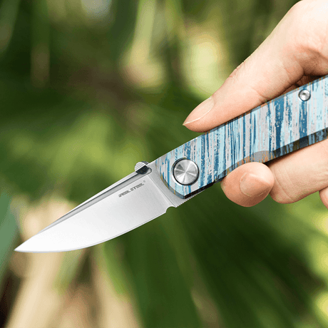 A Cut Above the Rest: The Ultimate EDC Knife Selection Guide [2023] Real Steel EDC, EDC Knife, Knife Guide, Luna Real Steel www.realsteelknives.com